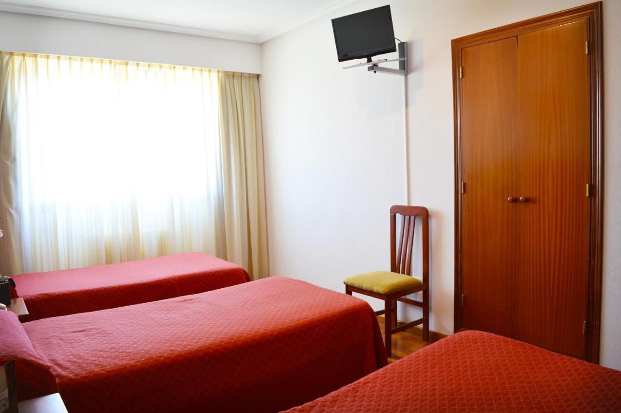 Hotel Os Caracoles Pereiro de Aguiar Exteriör bild