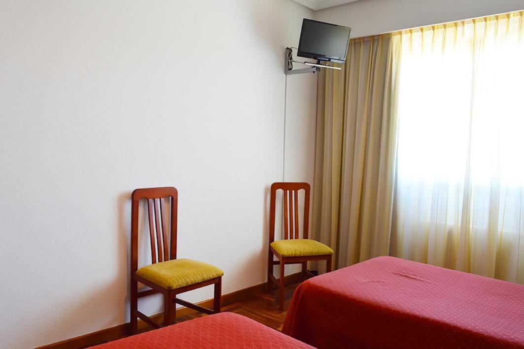 Hotel Os Caracoles Pereiro de Aguiar Exteriör bild